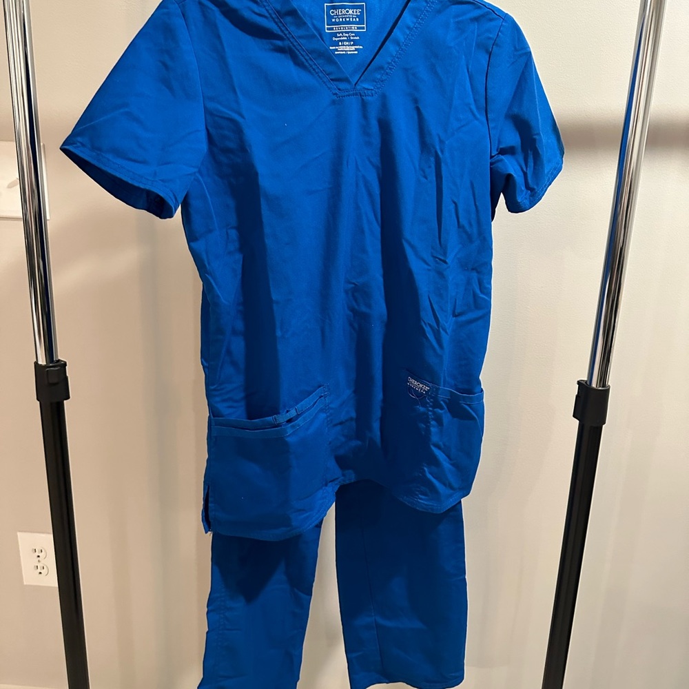 Cherokee Scrub Set